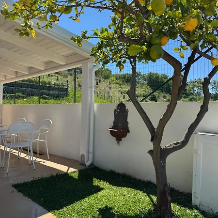 Orizzonte Mare Panoramic Oda ve Kahvaltı 4*